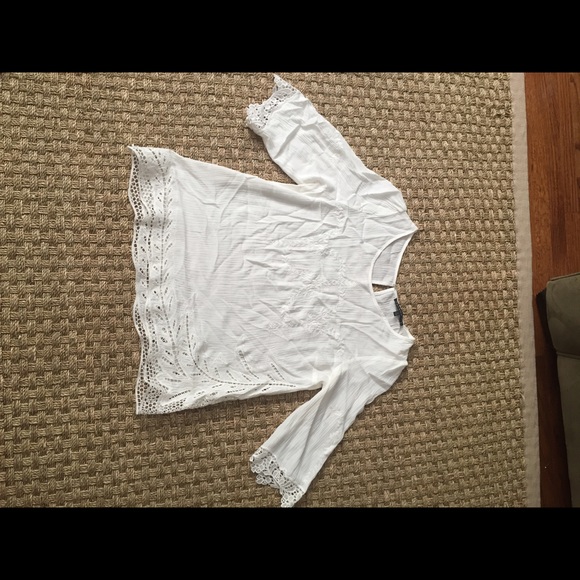 Embroidered new without tags 3/4 sleeve blouse