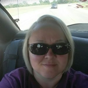 Meet your Posher, Cassandra