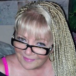 Meet your Posher, Deborah