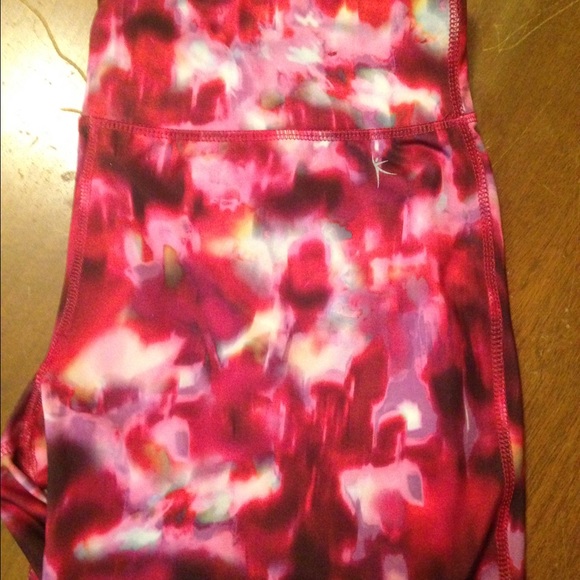 Danskin workout capris
