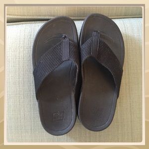 🌼FLASH SALE🌼 Black Fitflops