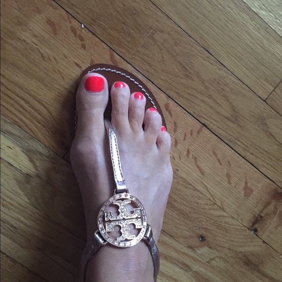 Tory Burch Metallic thong sandals