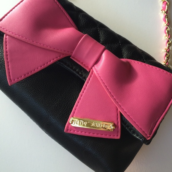 Betsy Johnson pink bow quilted bag - Picture 2 of 4