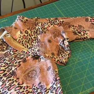 $6 pink and brown hoodie