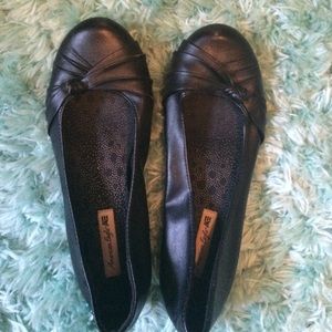 Black flats
