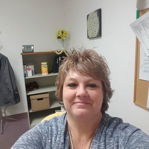 Meet your Posher, Debbie