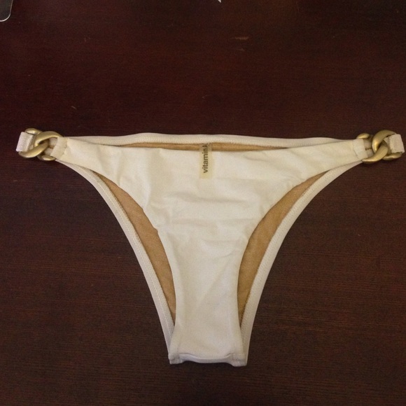 Vitamin A medium chain bottoms