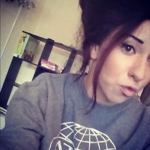 Meet your Posher, Monica