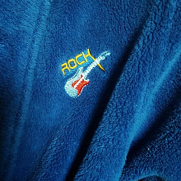 Boys robe - Picture 2 of 3