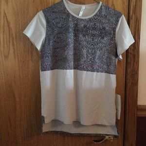 NWT LuluLemon Snapshot Tee