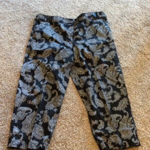 $6 black print pants