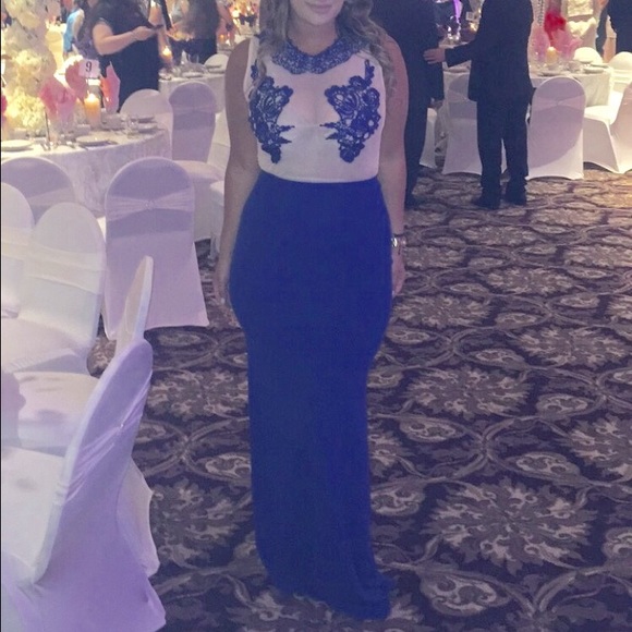 Royal blue evening gown - Picture 1 of 1