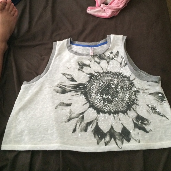 Xhilaration white crop top