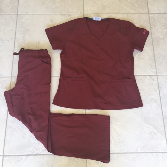 Reina Tops - Terra cotta colored Reina Scrub Set