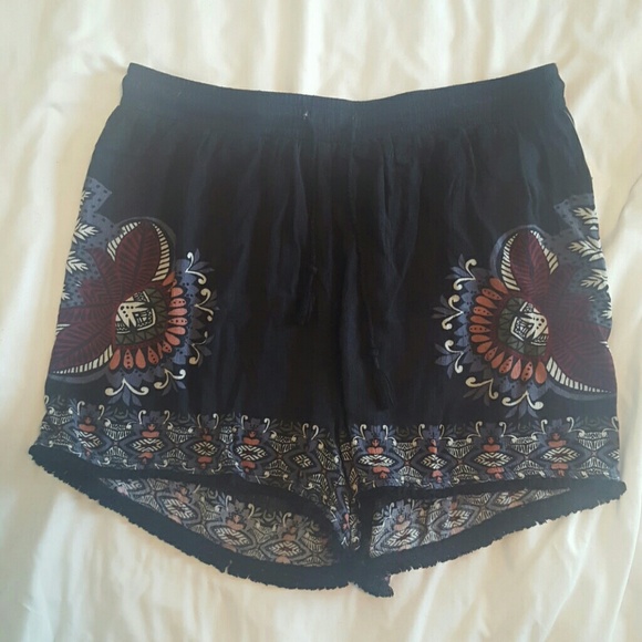 Urban Outfitters Pants - FLASH SALE NWT High Waisted Boho Shorts