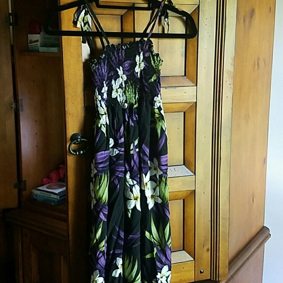Hawaiian dress