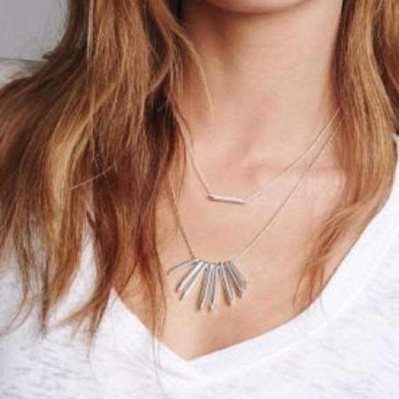 Stella & Dot Rebel Cluster Necklace Silver