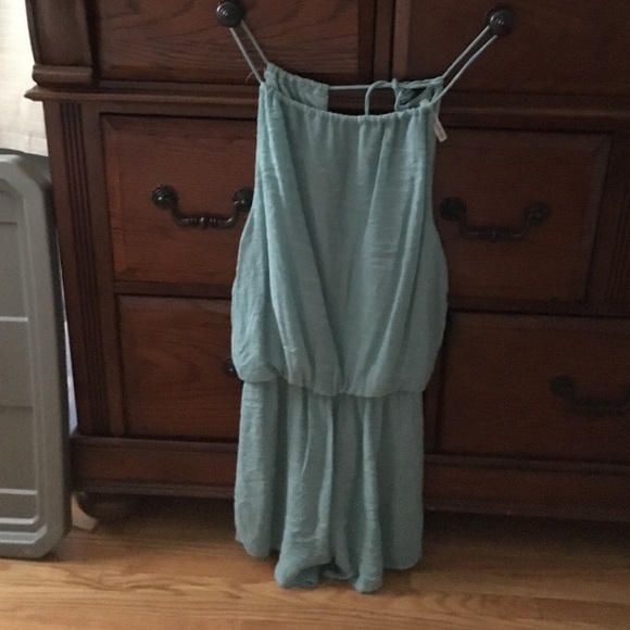 Dresses & Skirts - 🏖 SUMMER SALE☀️☀️ Pretty lined Romper