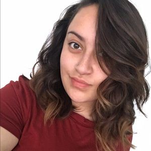 Meet your Posher, Kelly