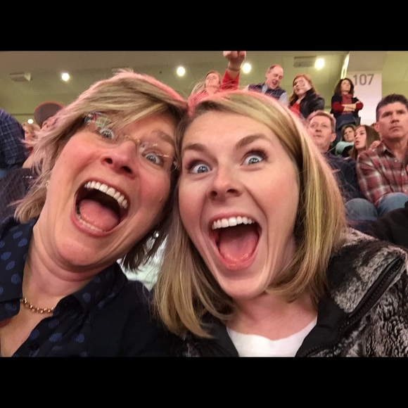 Meet your Posher, Lorraine - Picture 1 of 1