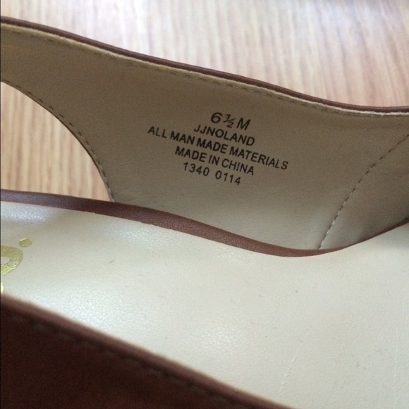 9&Co. Wedges - Picture 3 of 3