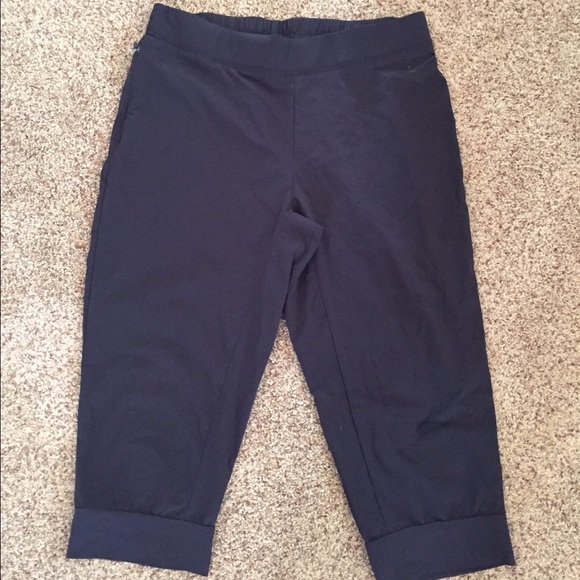 NIKE CROPS -BLACK SZ LARGE