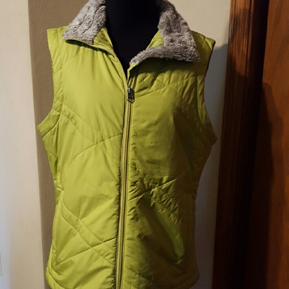 Columbia vest