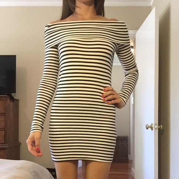 🎉1H FLASH SALE🎉Unworn Re-Posh! B&W Mini Dress