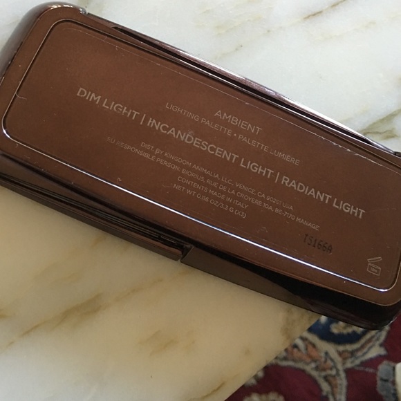 Hourglass ambient lighting pallette