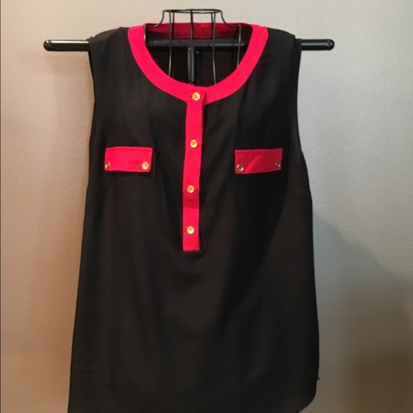 Jones New York black and red sleeveless blouse