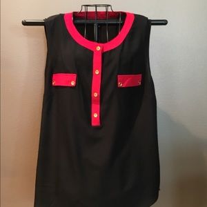 Jones New York black and red sleeveless blouse