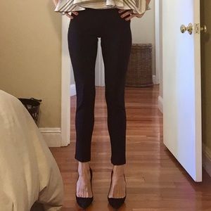 Blk Leggings with Front Seams