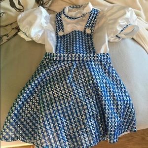 Dorothy costume