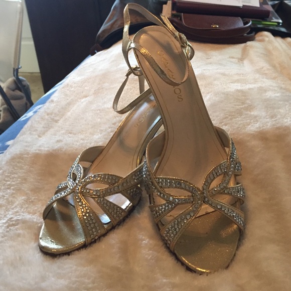 Caparos gold & rhinestone shoe 9 1/2