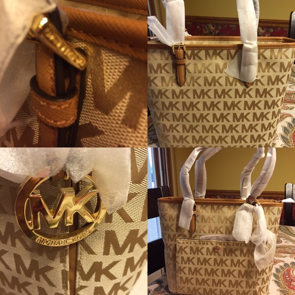 Reduced⬇️⬇️  Authentic medium travel tote