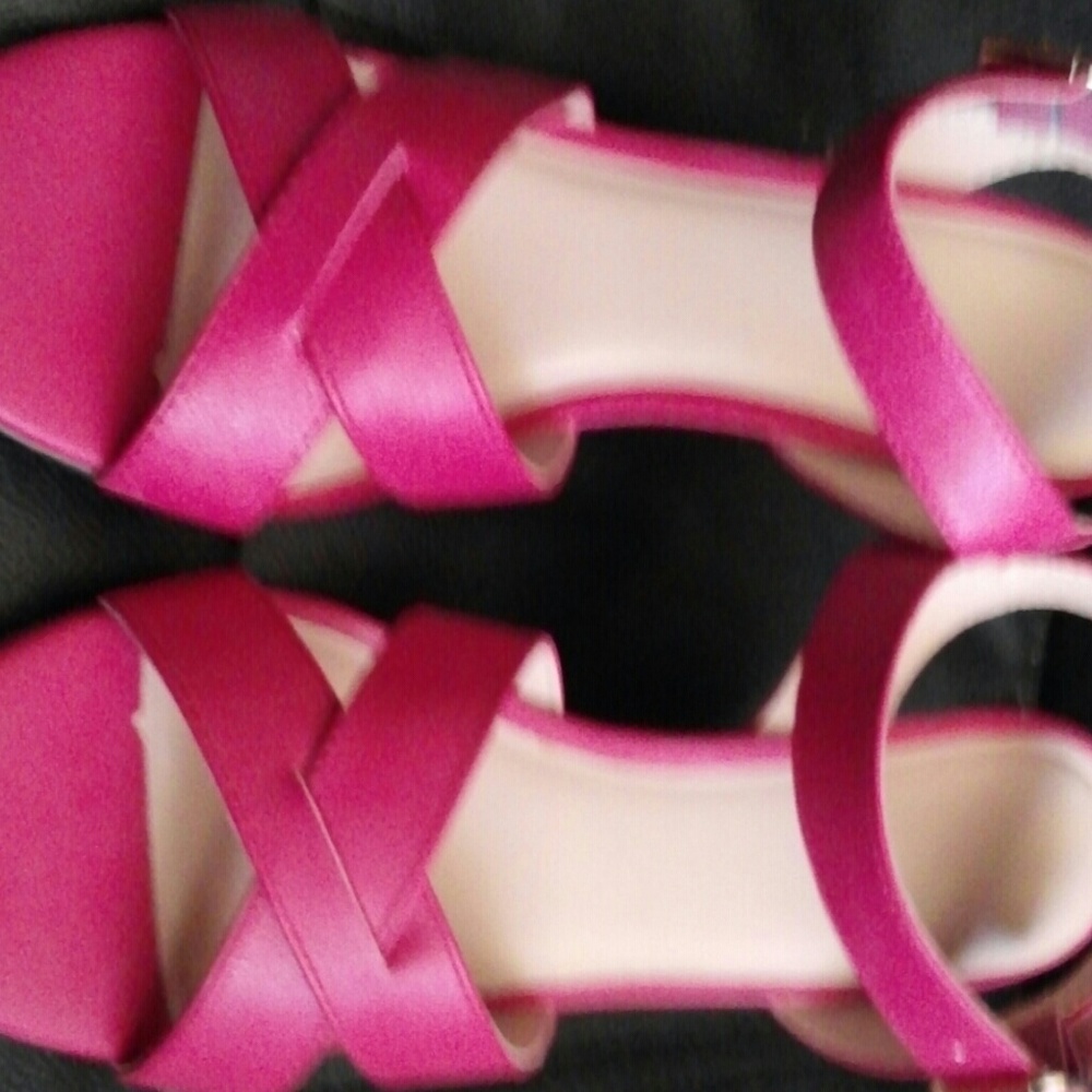 Pink Sandals - Picture 4 of 4