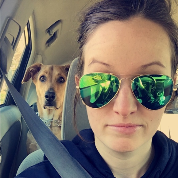 Meet your Posher, Heather - Picture 1 of 1