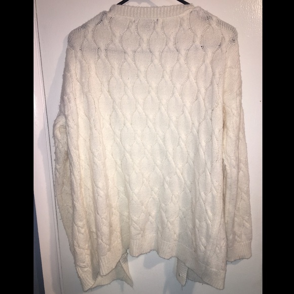 Cream Colored Patterned Cardigan - Picture 2 of 2