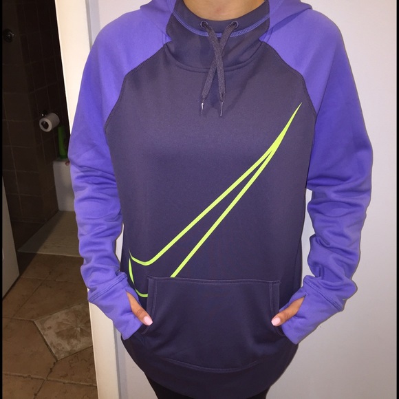 Nike Tops - Nike Hoodie
