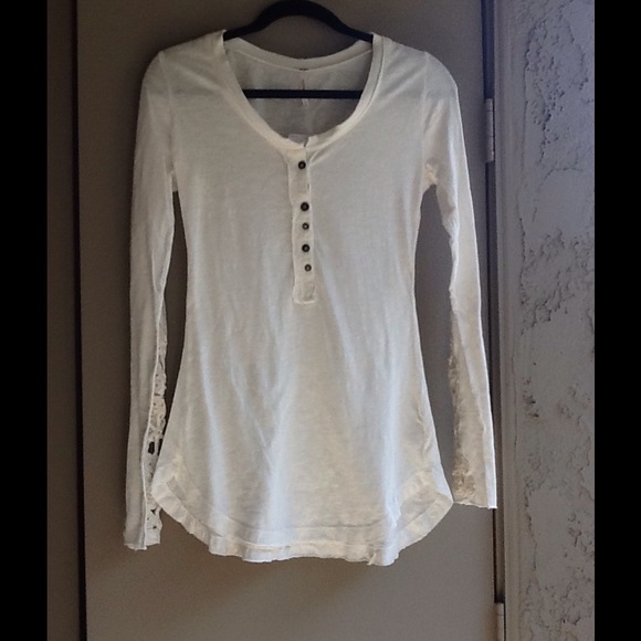 Free People long sleeved shirt