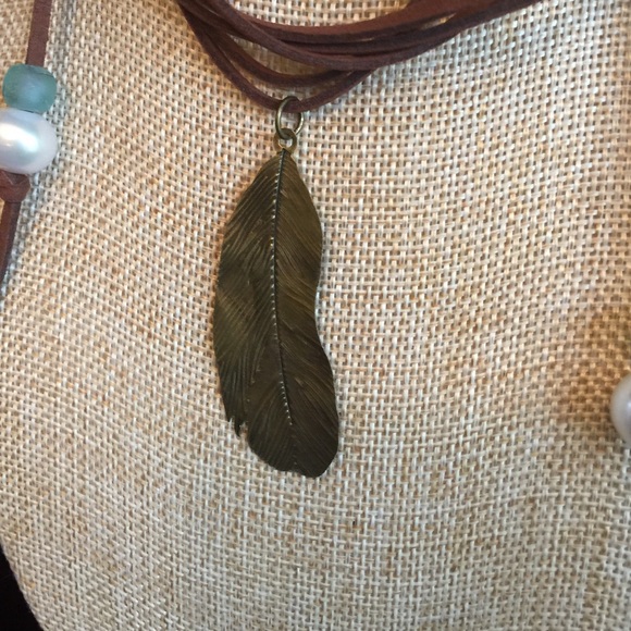 ONE LEFT HP NEW Pearl Leather Wrap Choker Necklace - Picture 2 of 4