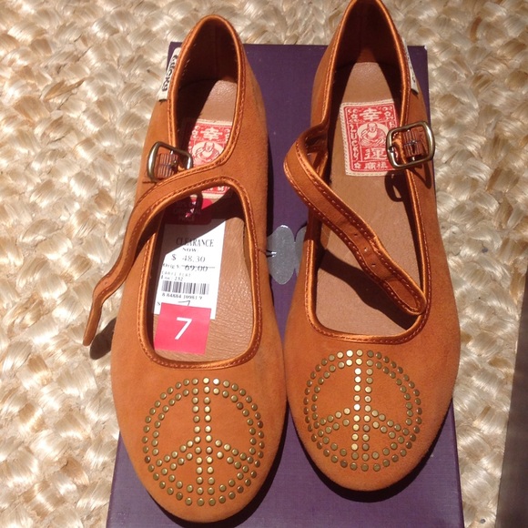 Lucky brand orange suede flats