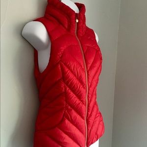 SOLD! Lululemon Down Town Vest - Size 6
