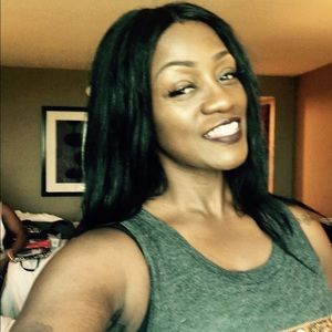 Meet your Posher, Tunja