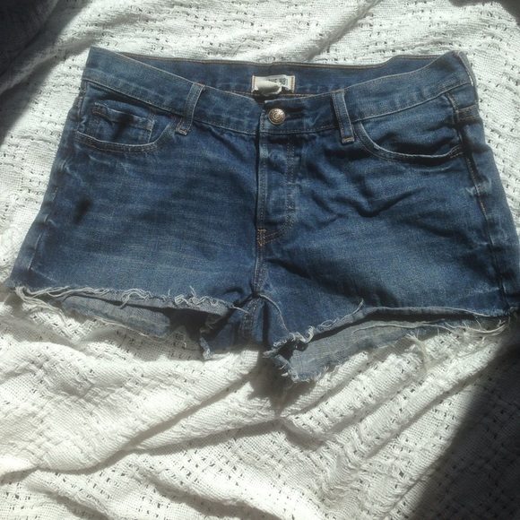 Frayed jean shorts