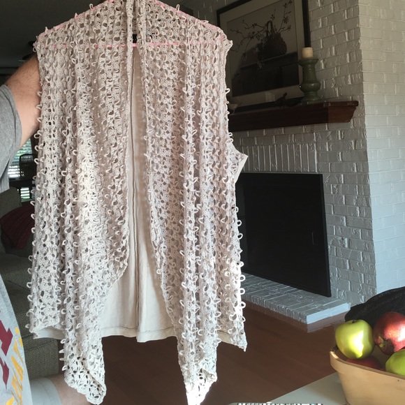 Women's tan vest