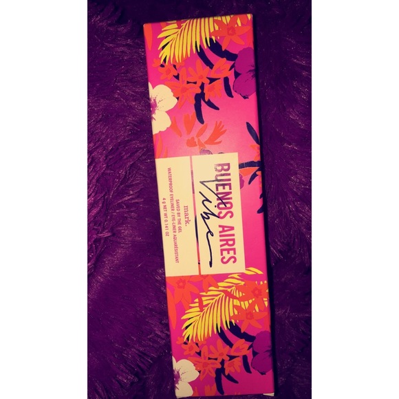 Saved by the gel waterproof eyeliner