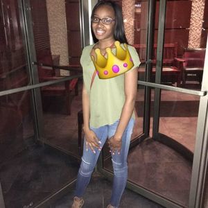 Meet your Posher, Breanna