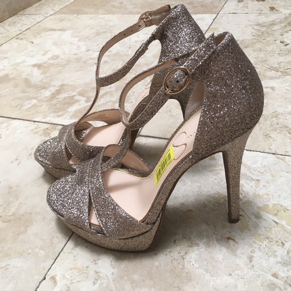 Jessica Simpson Glitter Pumps - Picture 3 of 4