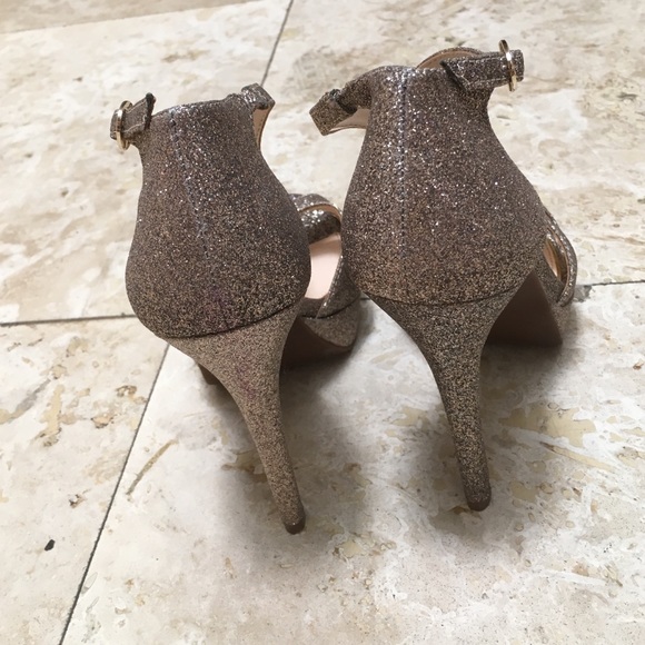 Jessica Simpson Glitter Pumps - Picture 4 of 4